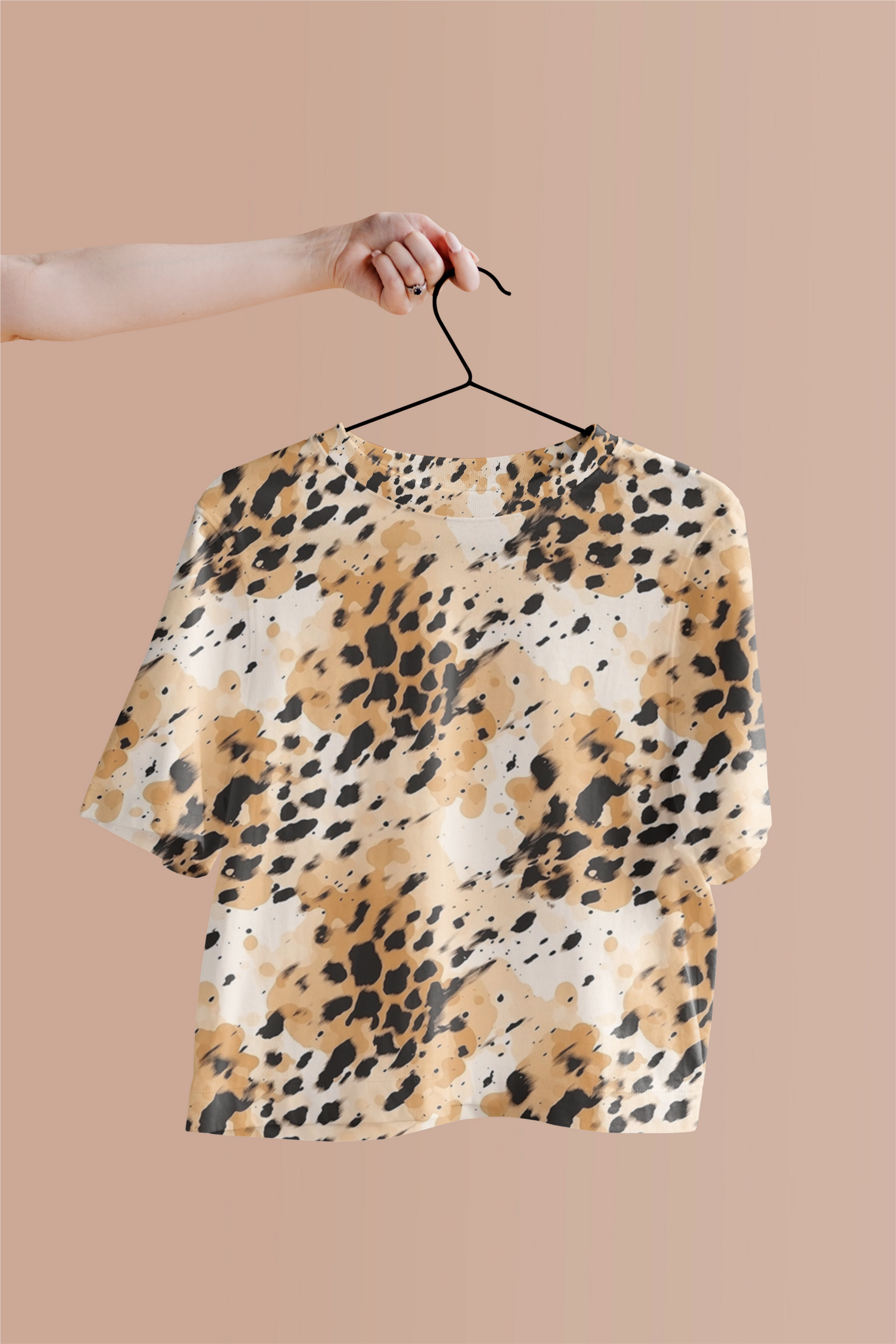 Eye-Catching Women's Printed Leopard Print Crop Top - TheSimplyStylish